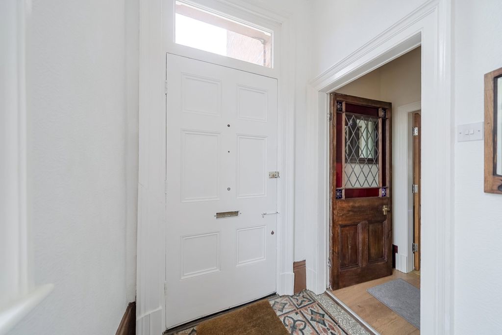 Property photo 3 of 53