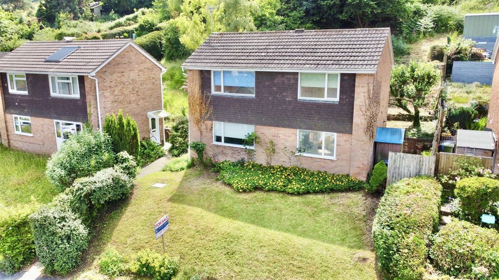 Property photo 1 of 18