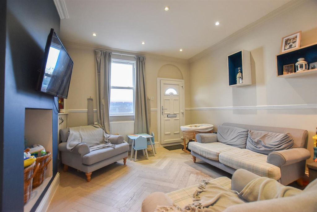 Property photo 3 of 13 Bush Row, Aylesford3.Jpg