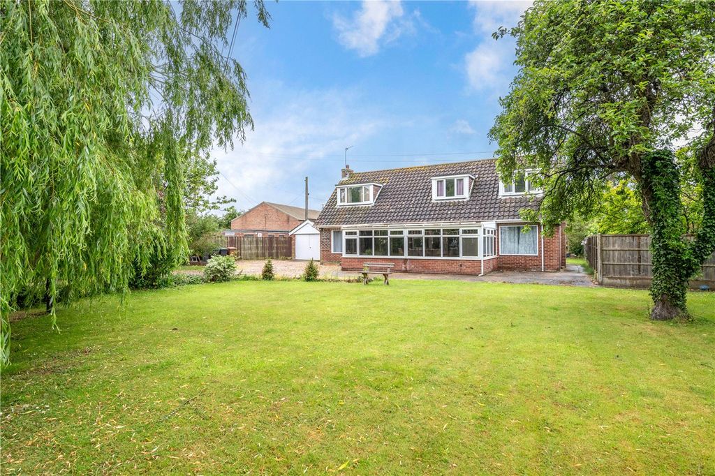 Property photo 3 of 16 Picture No. 03