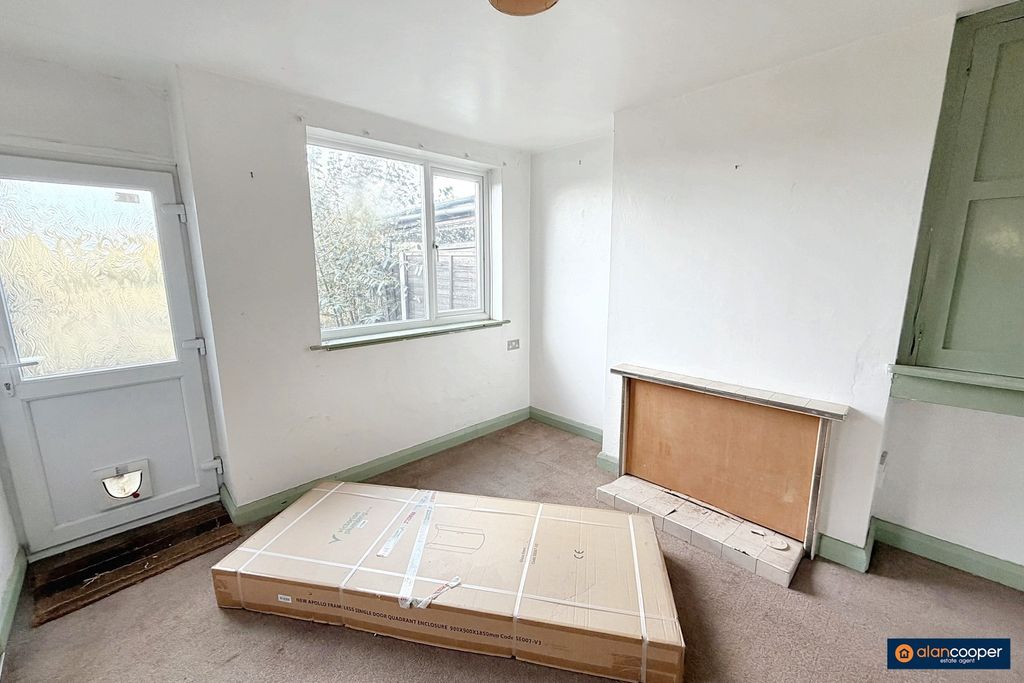 Property photo 3 of 8 4675364