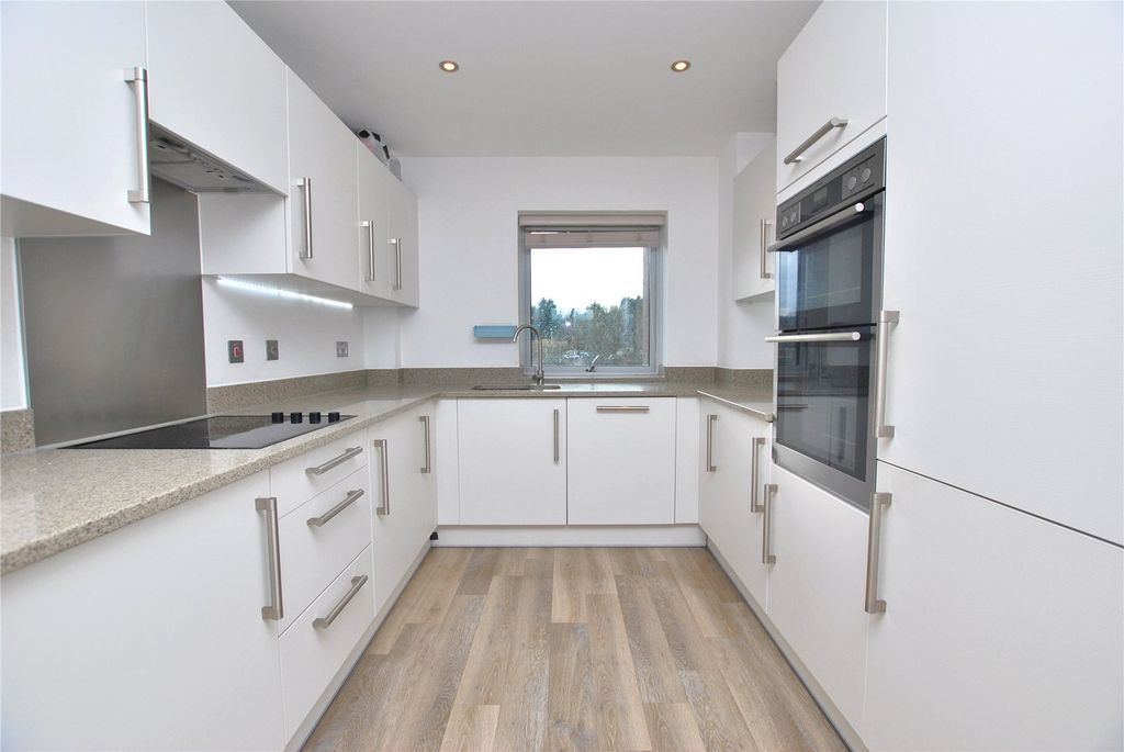 Property photo 2 of 11 Picture No. 07