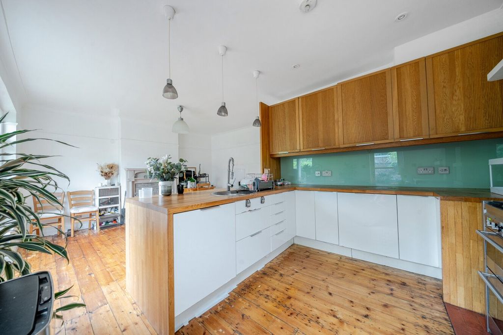 Property photo 1 of 12 Picture No. 06
