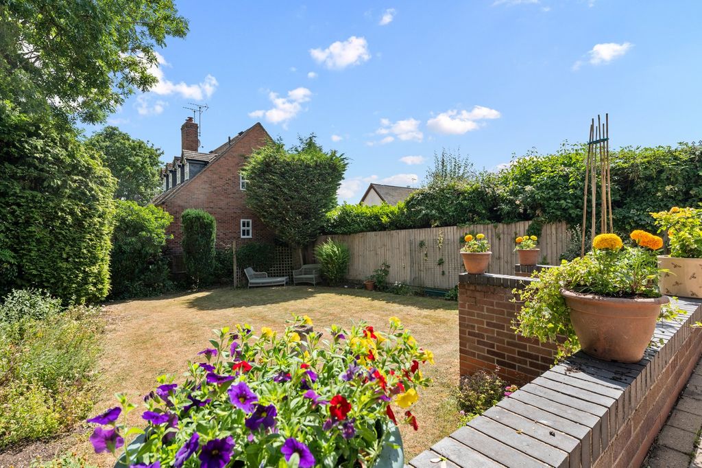 Property photo 3 of 35