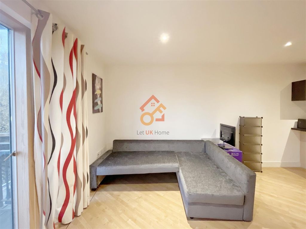 Property photo 1 of 20 Bopom2J-Lkuzk1Kbfdipqa.Jpg