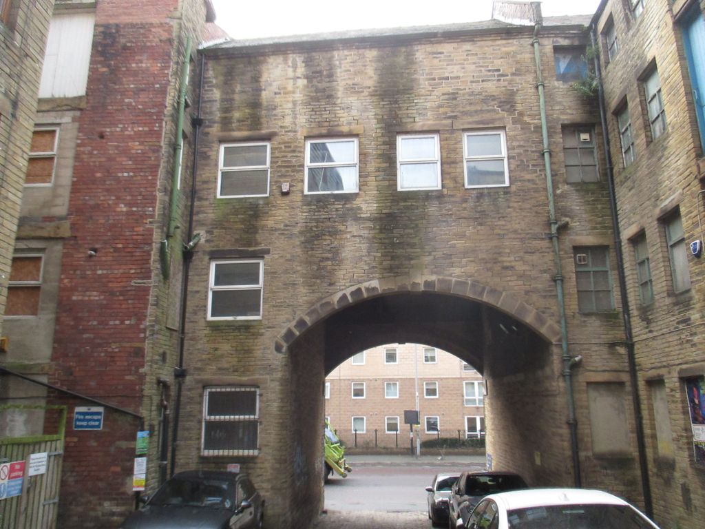 Property photo 2 of 3