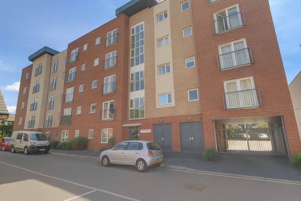 Property photo 1 of 9