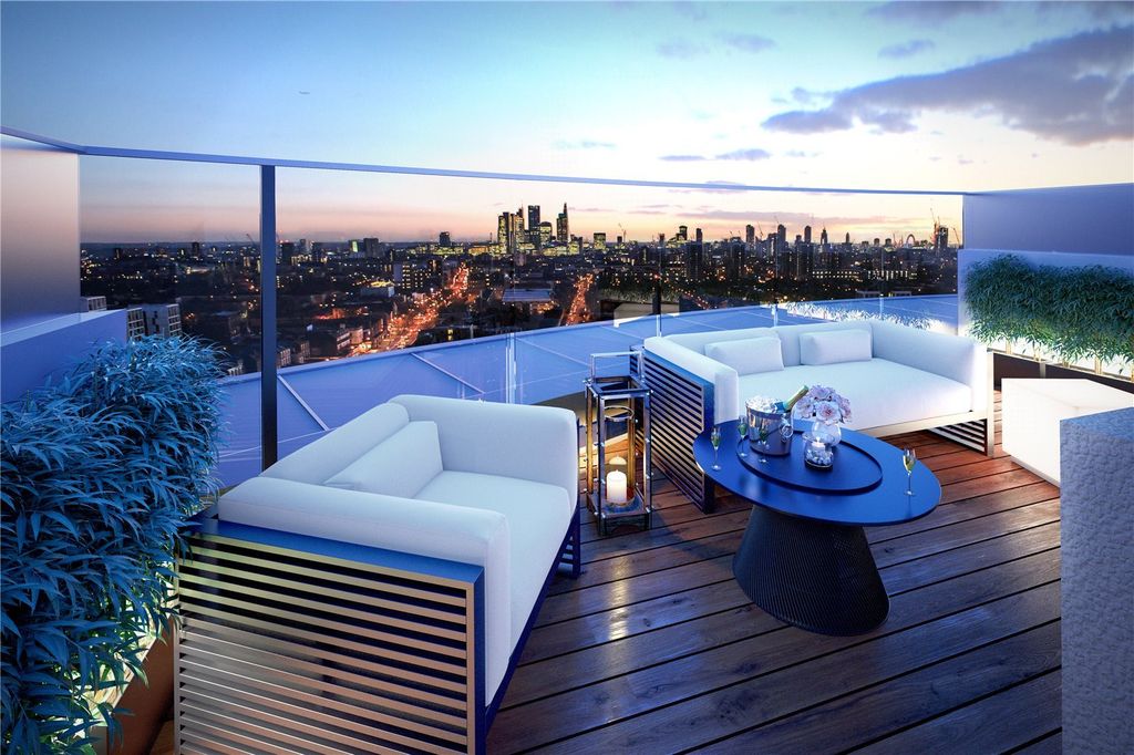 Property photo 2 of 8