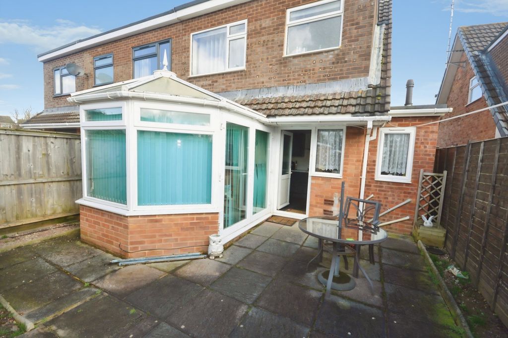 Property photo 2 of 17 2 - Rear