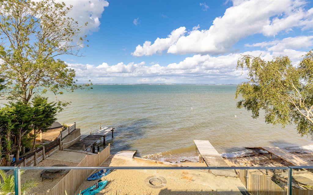 Property photo 1 of 32 Views