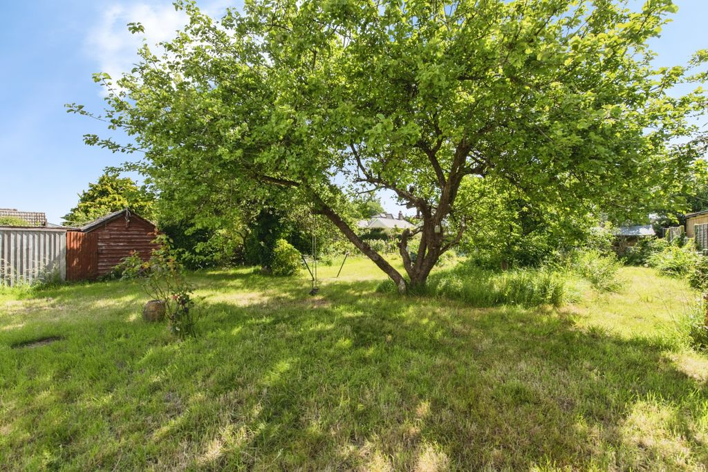 Property photo 2 of 18