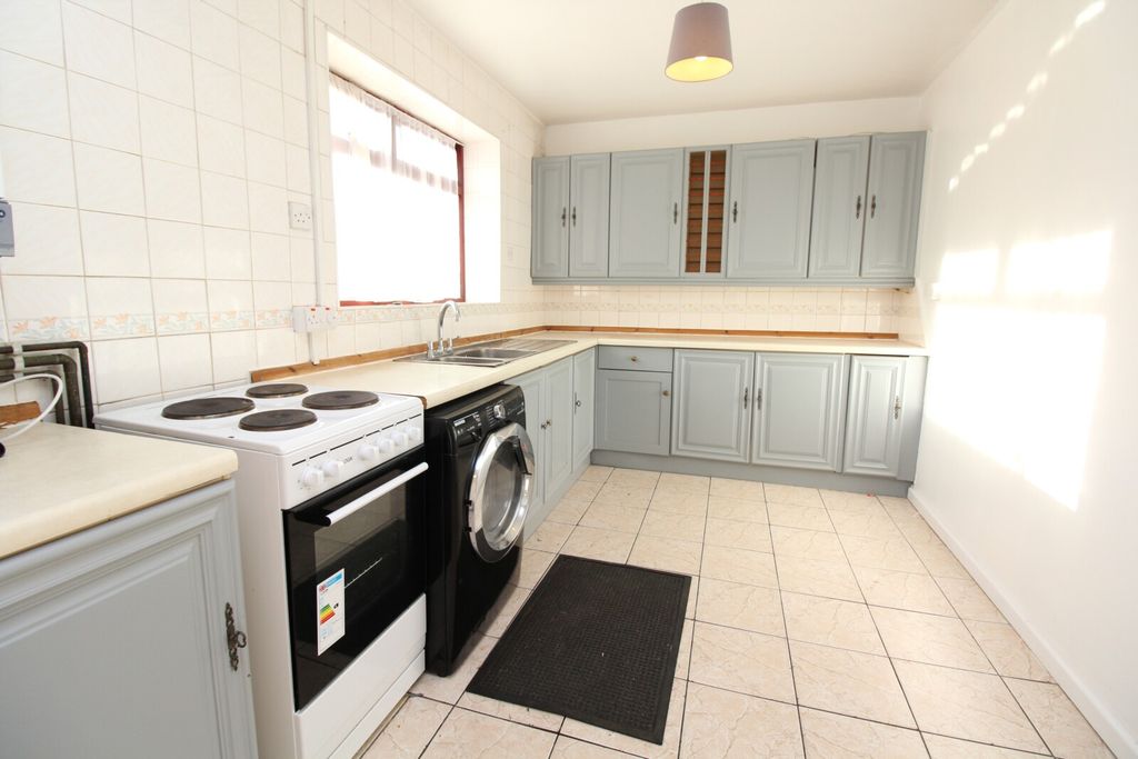 Property photo 2 of 10 Kitchen View 1