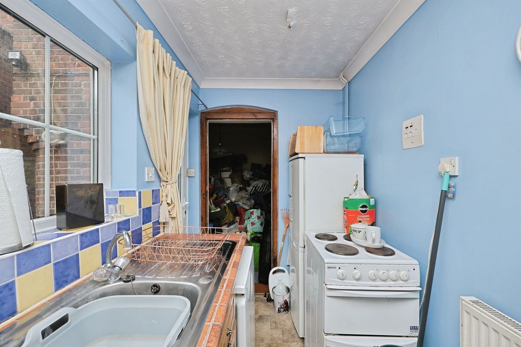 Property photo 3 of 15