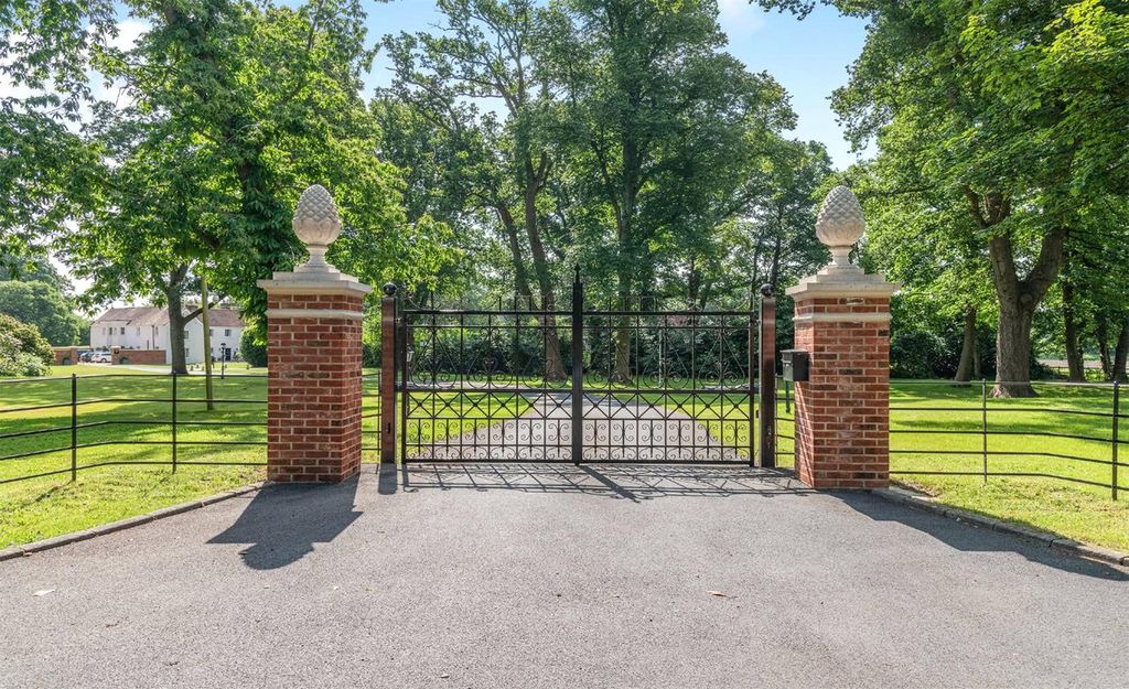 Property photo 3 of 20 Entrance Gates