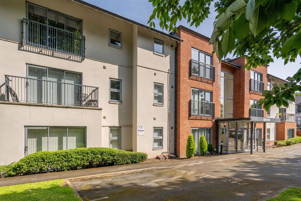 Property photo 1 of 12 Flat 26 Kensington Court_4.Jpg