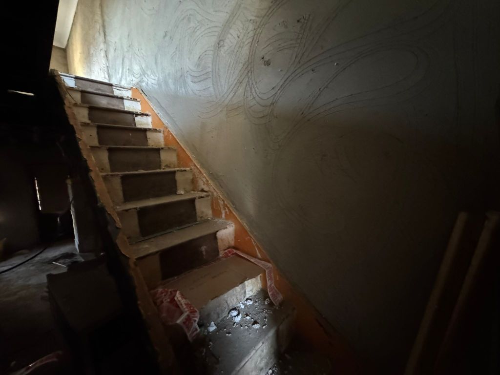 Property photo 2 of 42 Binder1.pdf_Page_01.Jpg