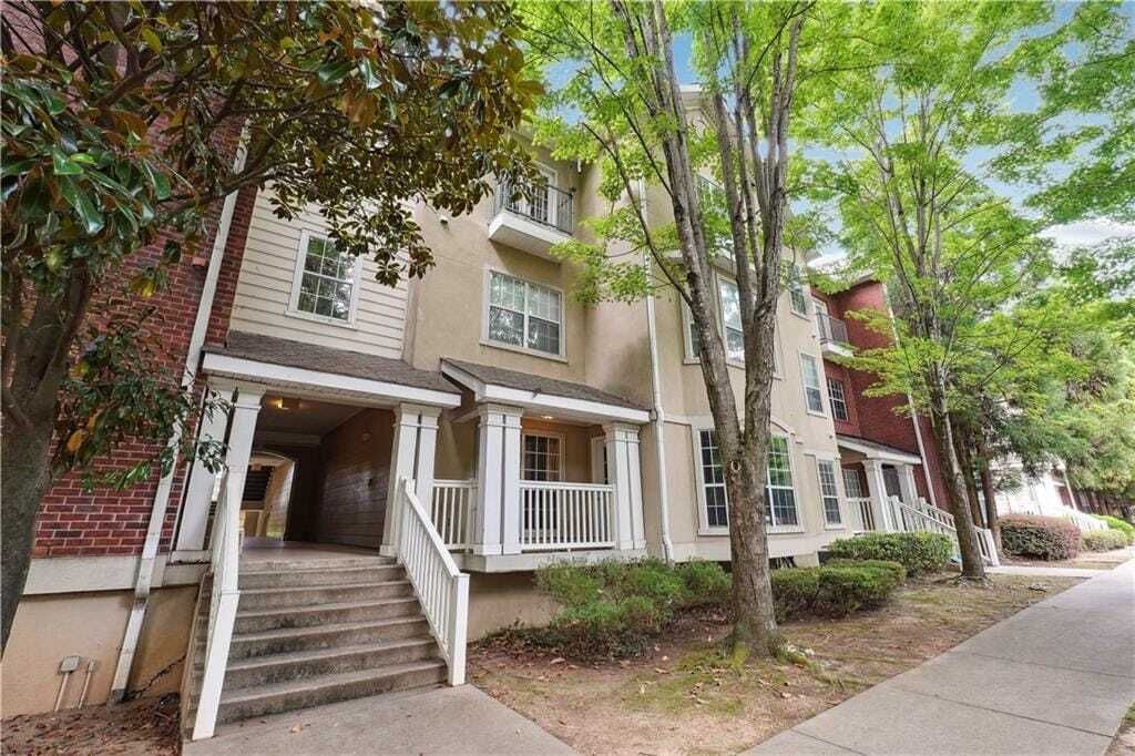 Property photo 1 of 27