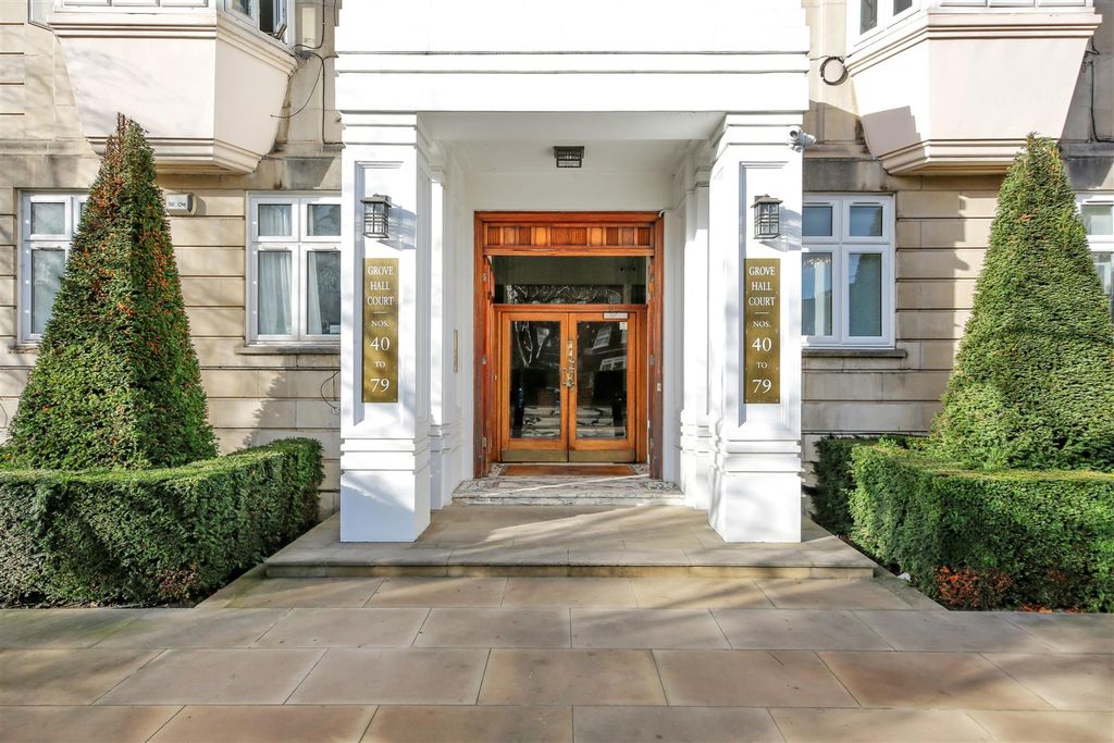 Property photo 2 of 27