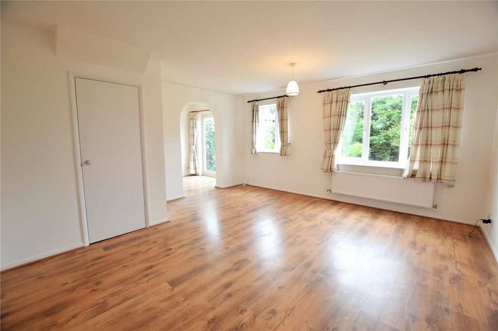 Property photo 3 of 9 Living Room