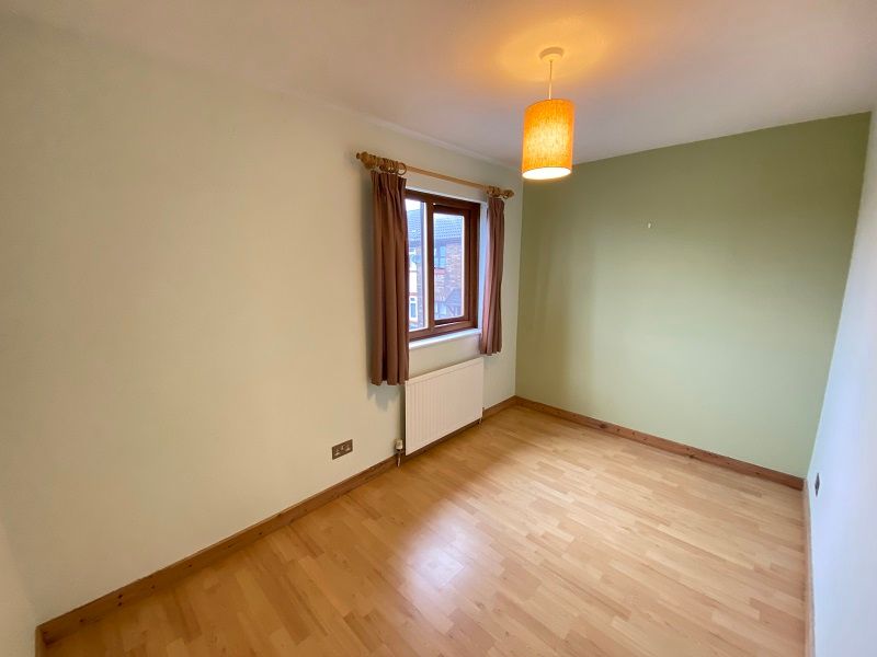 Property photo 3 of 7 Master Bedroom