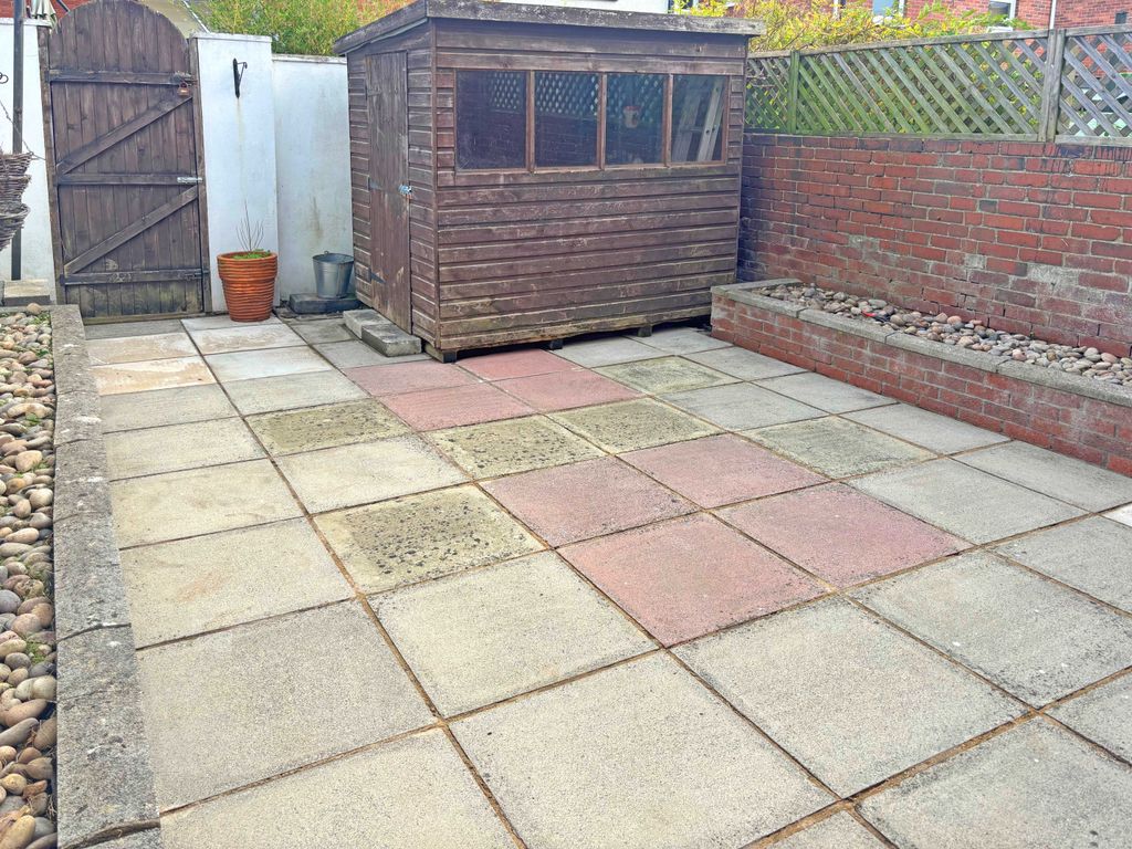 Property photo 2 of 14