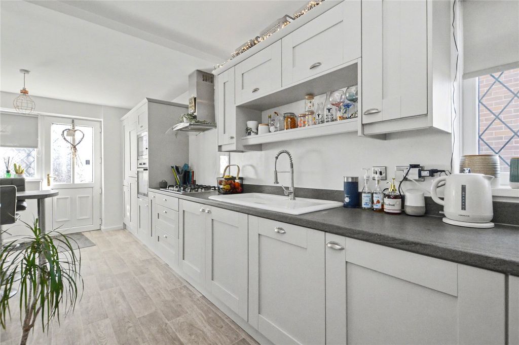 Property photo 3 of 20 Picture No. 14