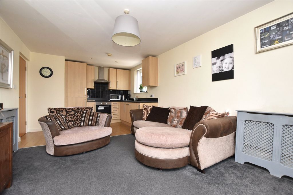Property photo 3 of 13 Picture No. 28