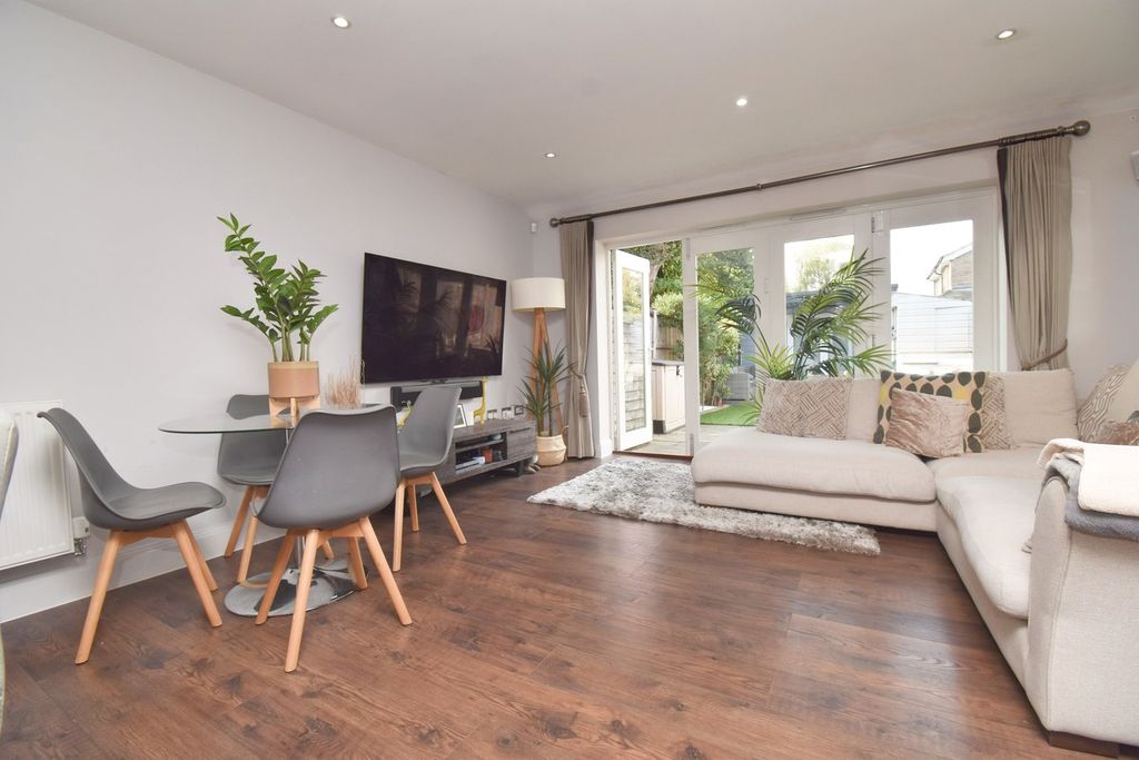 Property photo 3 of 15