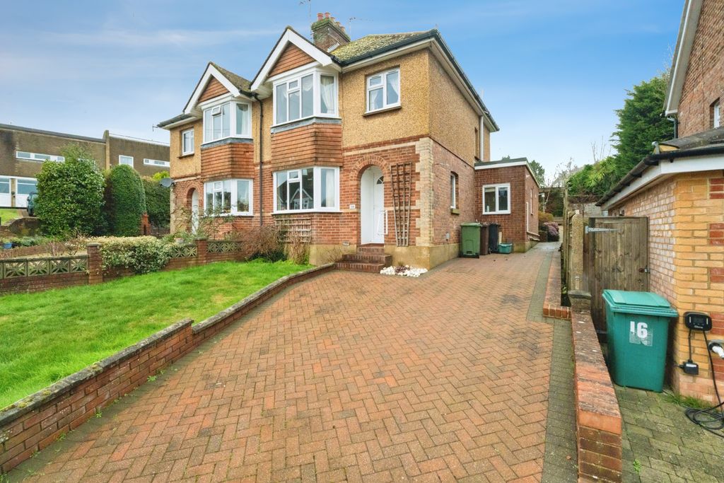 Property photo 1 of 20 A7405448