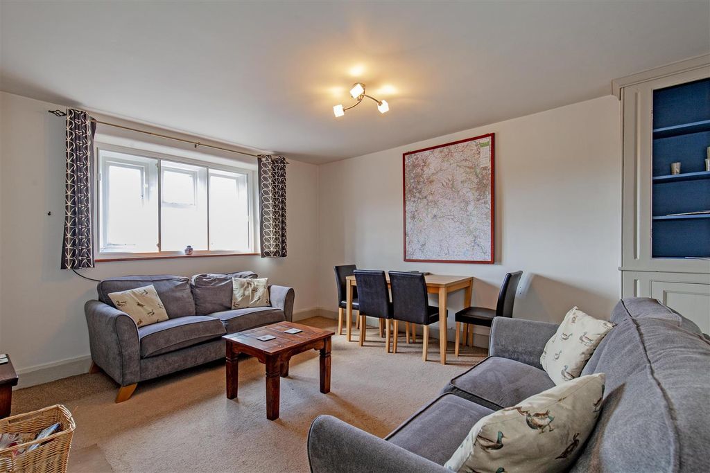 Property photo 3 of 17 Reception Room