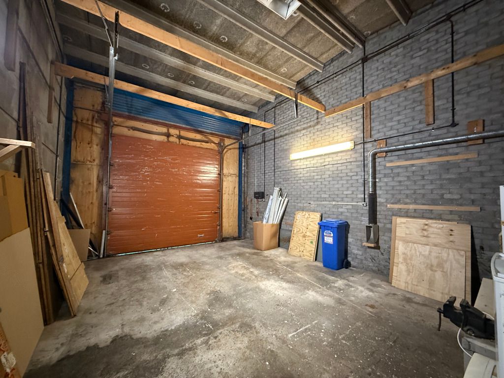 Property photo 2 of 5 Photo 4