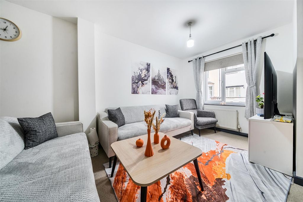 Property photo 2 of 12 Living Room