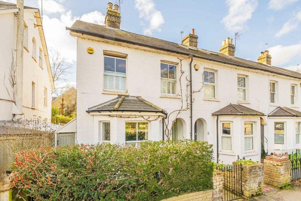 Property photo 1 of 8