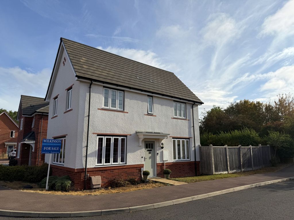 Property photo 1 of 24 3 Bedroom Detached For Sale