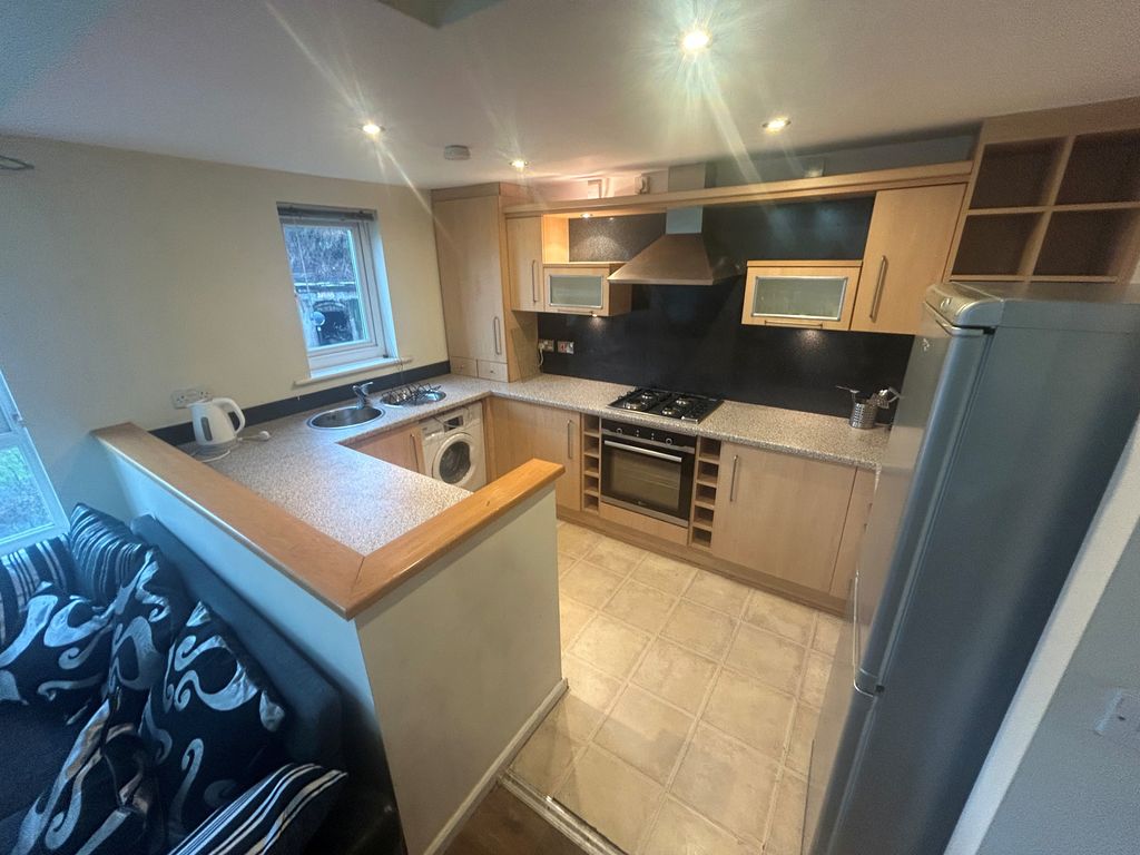 Property photo 2 of 8