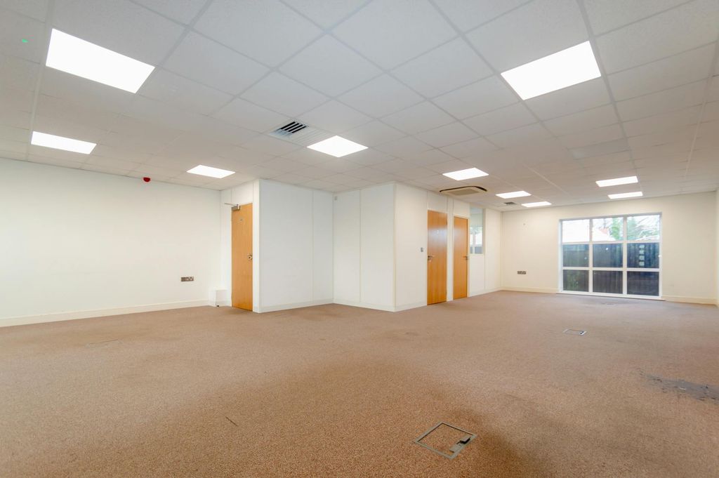 Property photo 2 of 9 43.Jpg