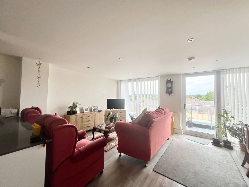Property photo 2 of 12