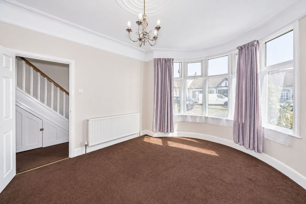 Property photo 3 of 21