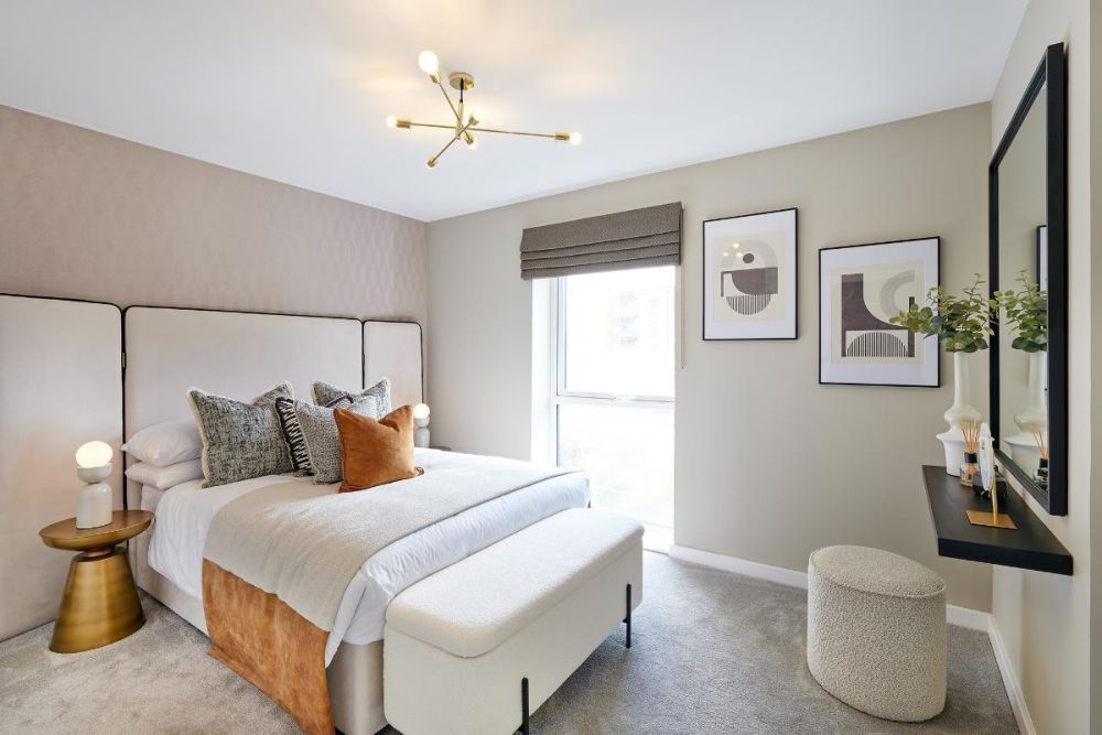 Property photo 1 of 9 Brooklands Park Show Apartment Images July 24