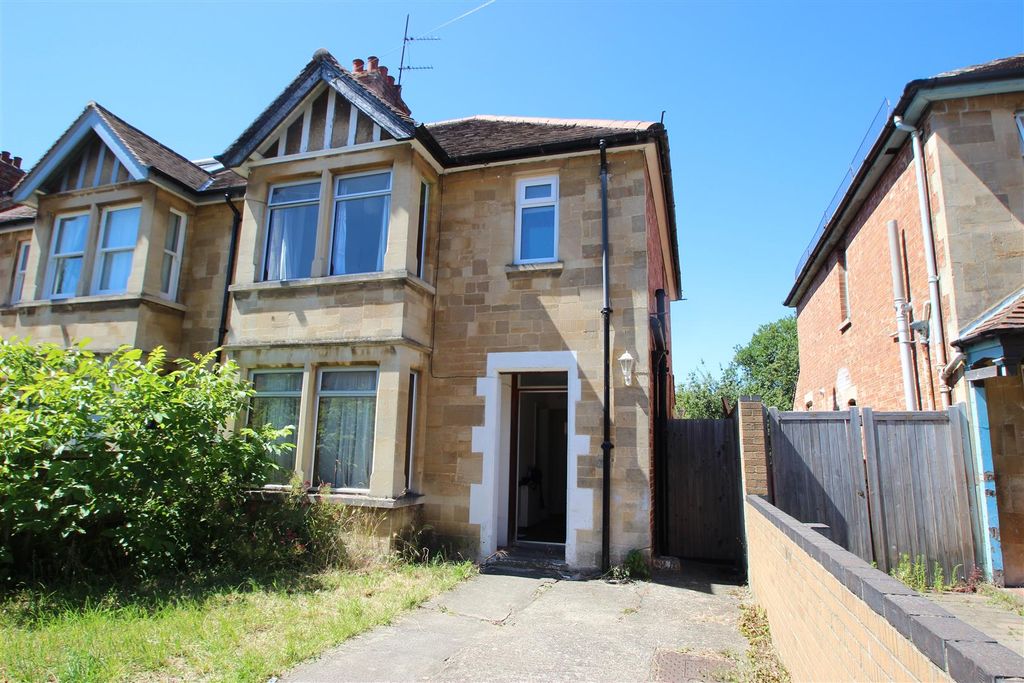 Property photo 1 of 8