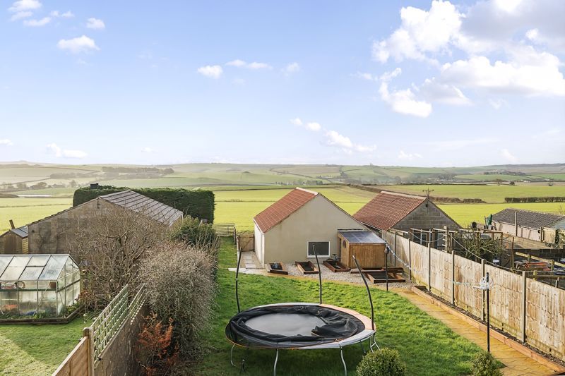 Property photo 2 of 16 Photo 19