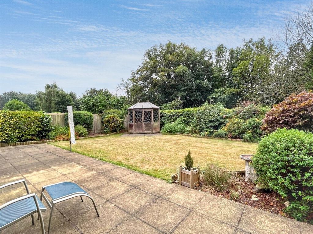 Property photo 3 of 30 Outside