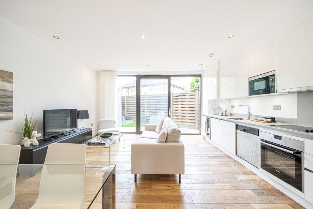 Property photo 1 of 19 1466158-19-6A0c34...