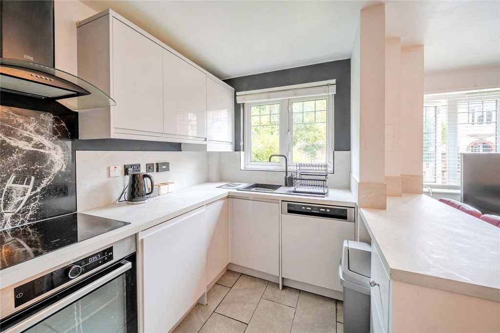 Property photo 3 of 13 Picture No. 08