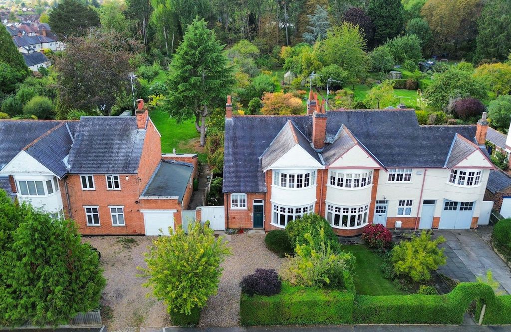 Property photo 1 of 35