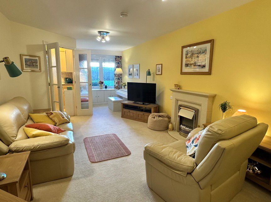 Property photo 2 of 8 Picture No. 16