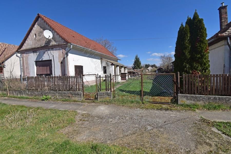 Property photo 1 of 6