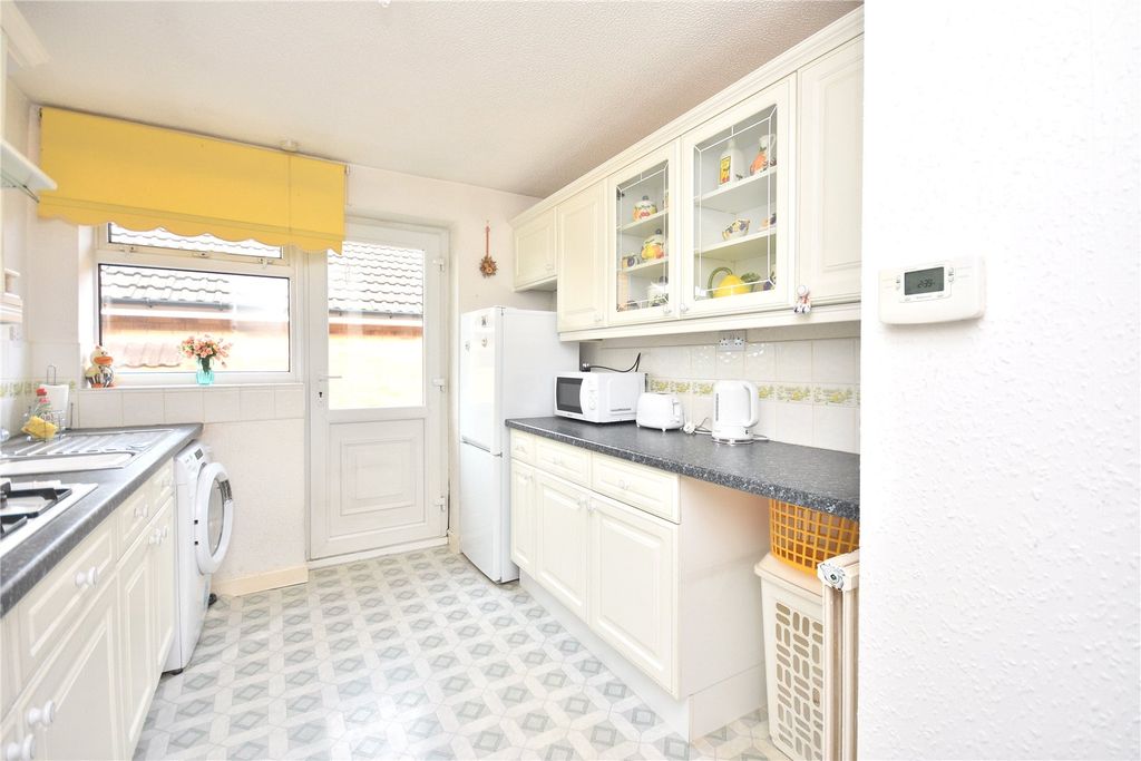 Property photo 3 of 18 Picture No. 12