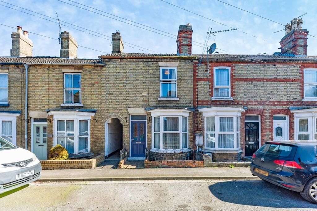 Property photo 1 of 15