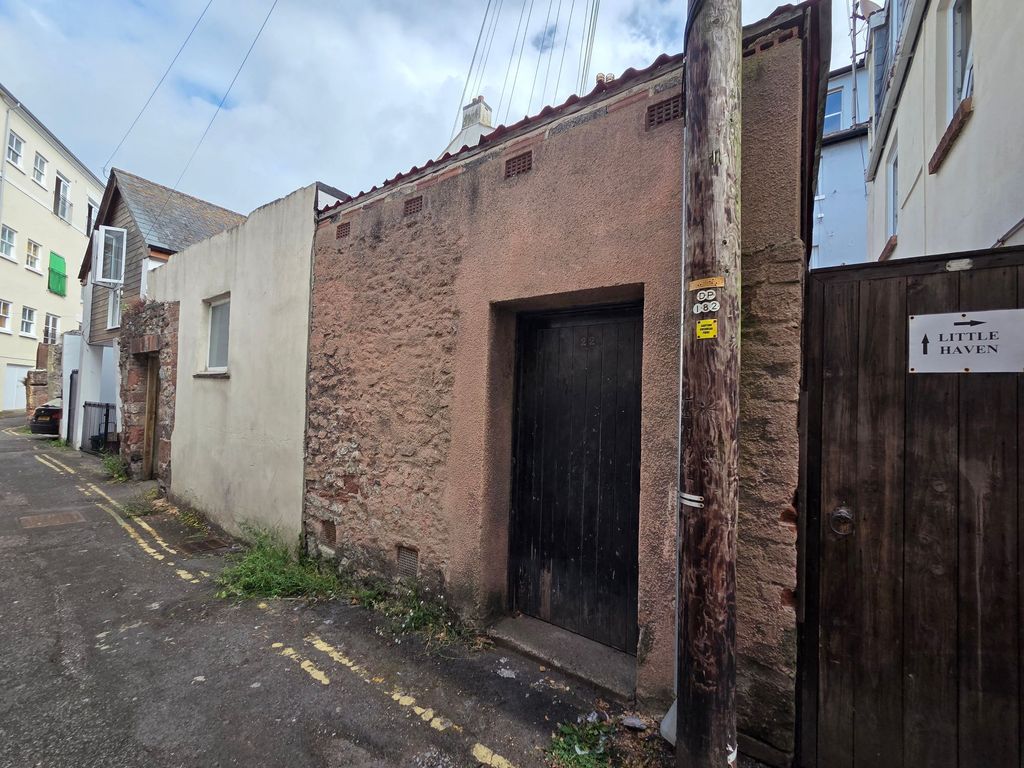 Property photo 2 of 3